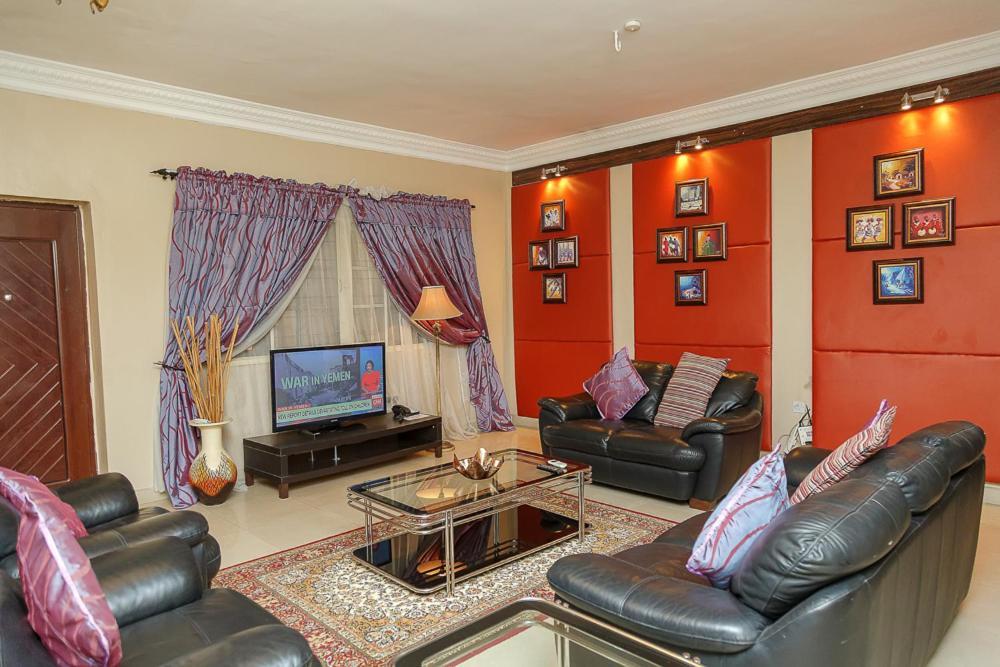 Apartment Royale Hotel & Suite Lagos Exterior photo