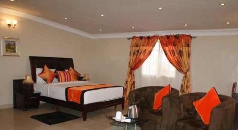 Apartment Royale Hotel & Suite Lagos Exterior photo